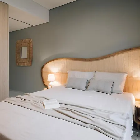 Legno - 2 Bedrooms In Santo Antonio Lizbona